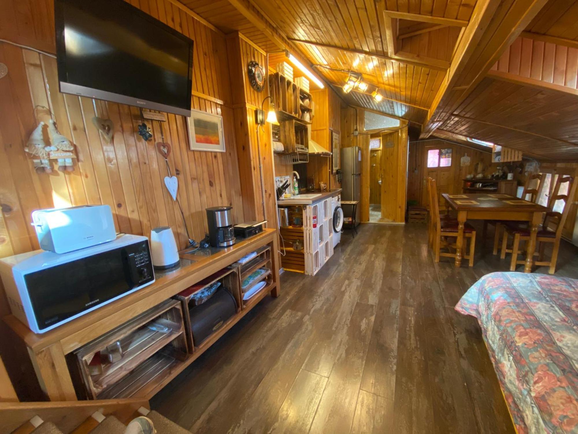 Apartamento Wooden Attic Braşov Exterior foto