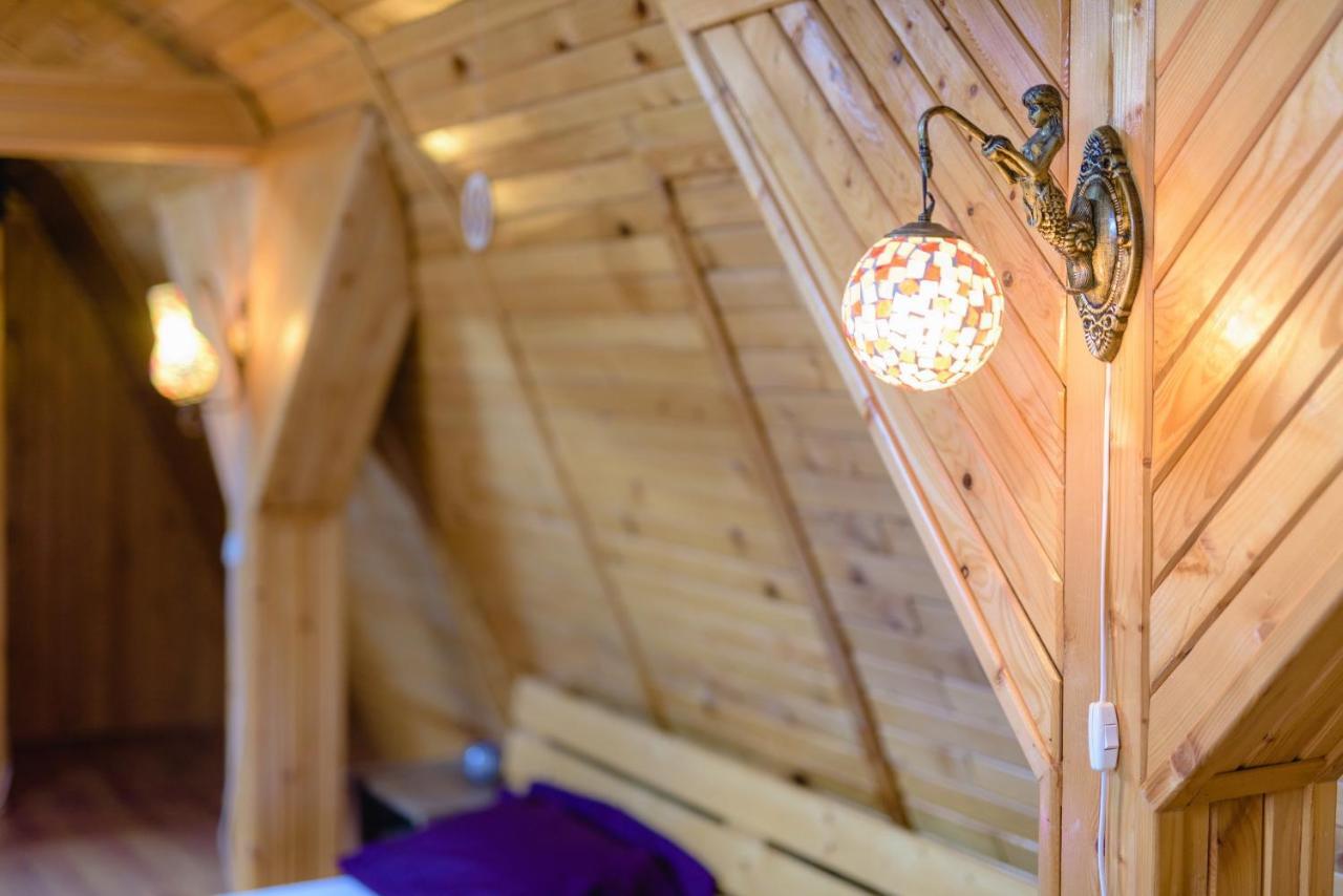 Apartamento Wooden Attic Braşov Exterior foto